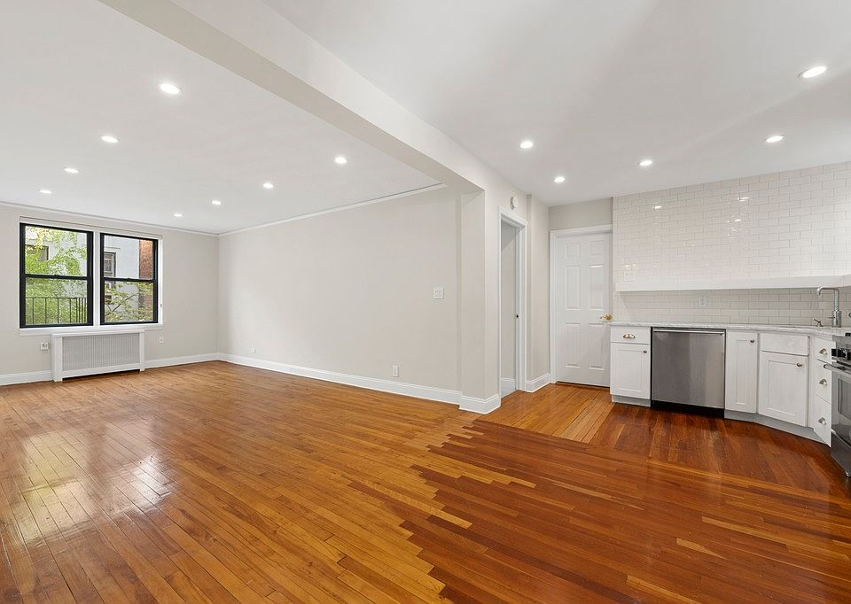 1st image of 305 W 18th St APT 2J