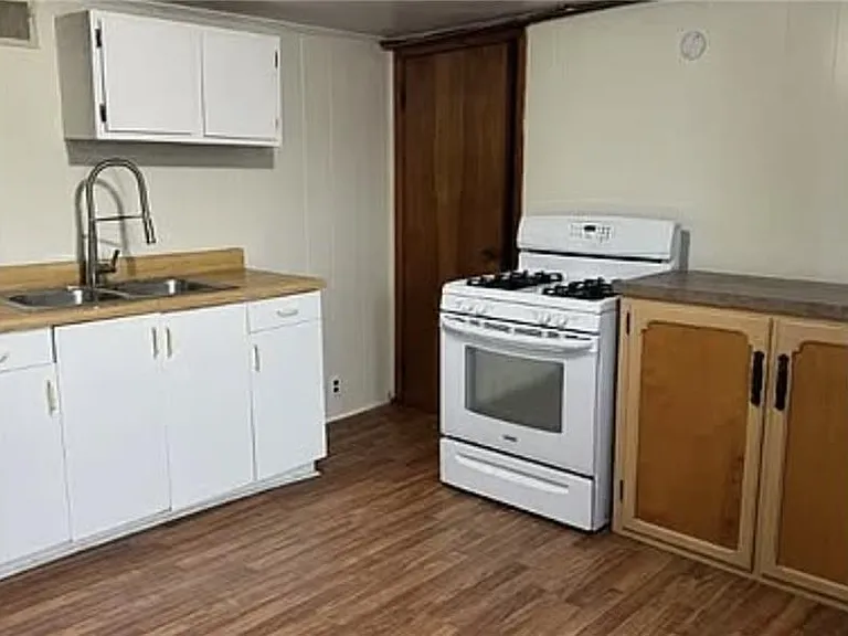 214 Jacquette St #A — Photo 13