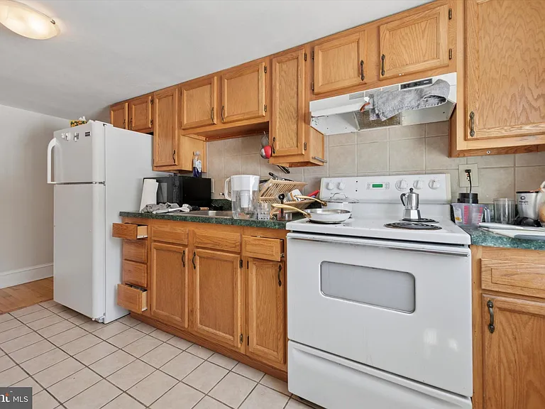 20 S Village Ave #5 — Photo 7