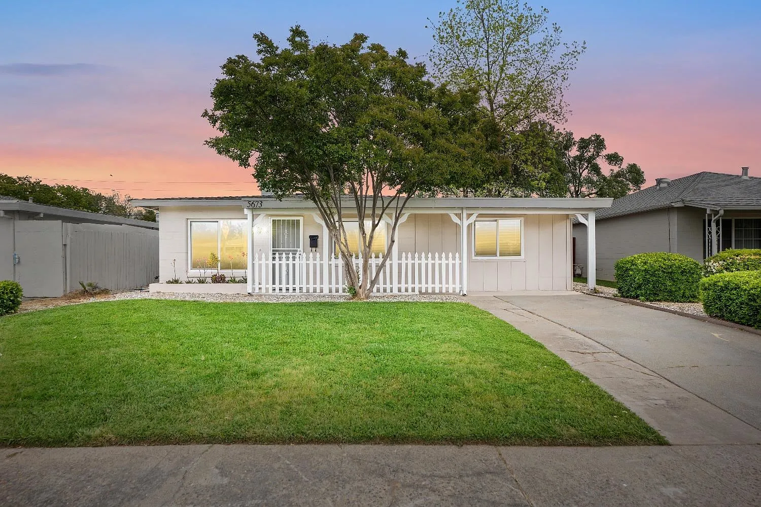 5673 James Way photo 1