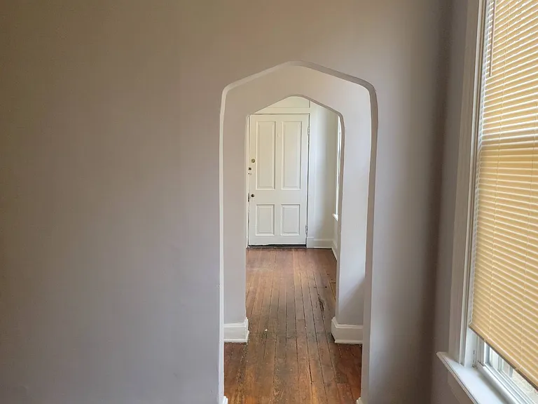 3467 Brookline Ave #1B — Photo 3