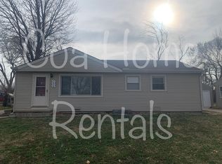 1028 N Westview Dr, Derby, KS 67037