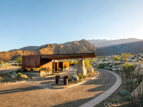 2065 Vista Palizada Dr Lot 68, Palm Springs, CA 92262