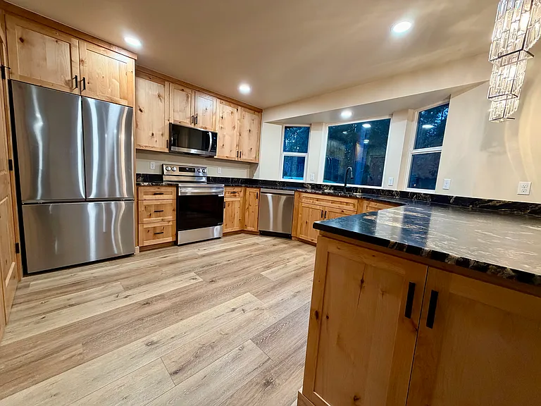 Pioneer Dr — Photo 8
