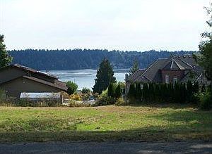 3rd image of 1806 24th Ave NW