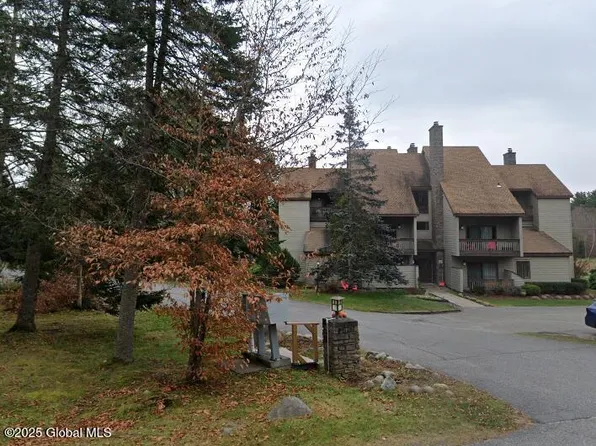 9 Hemlock Way #G-1, Lake Placid, NY 12946