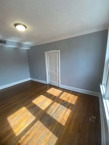 1151 S Austin Ave #1 Photo 1