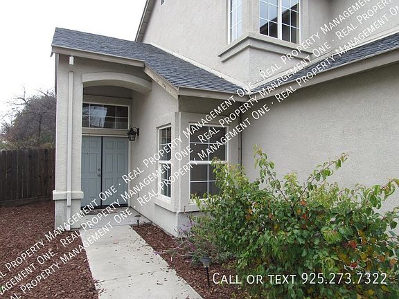 2nd image of 2151 Bentley Ln