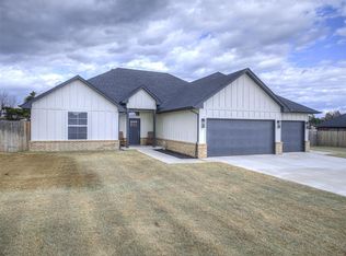 5540 Yancy Dr, Edmond, OK 73025