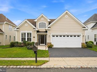 42 Twilight Dr, Barnegat, NJ 08005