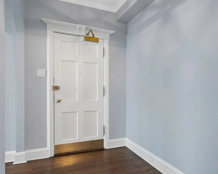 4300 N Marine Dr #602 — Photo 4