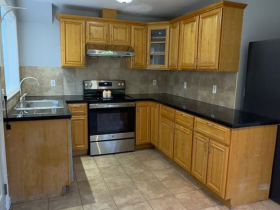 3rd image of 93 N Taylor Ave #A