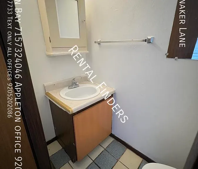 578 Spinnaker Ln — Photo 2