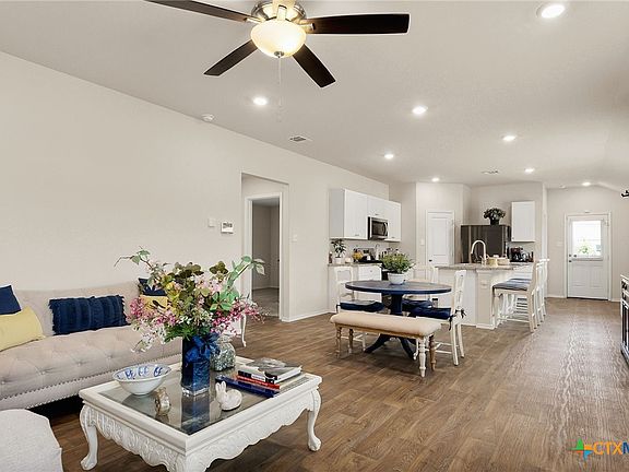 3rd image of 474 Orion Dr