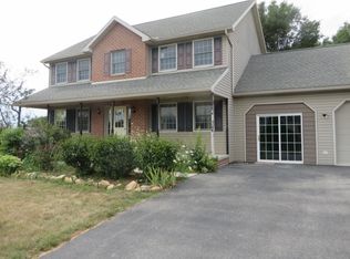 107 Stony Point Ave, Shippensburg, PA 17257