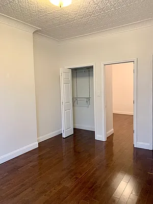 Rented by Oxford Property Group | media 4