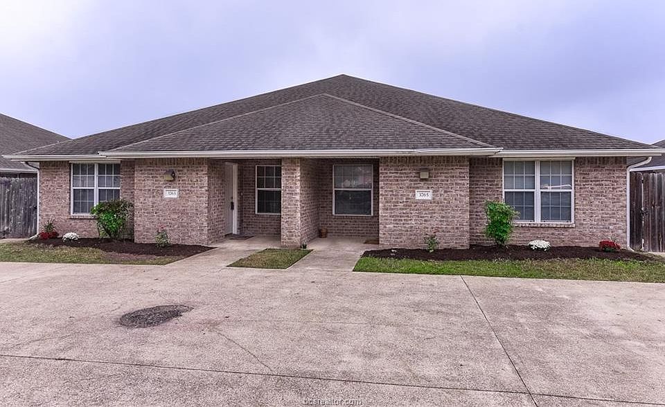 1st image of 3763 Oldenburg Ln