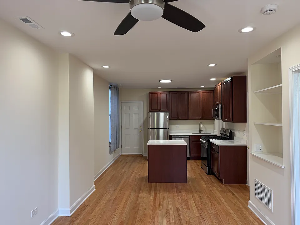 1627 W Superior St #3