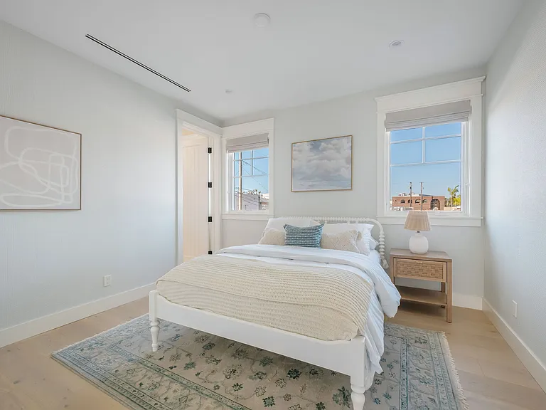 153 Granada Ave — Photo 30
