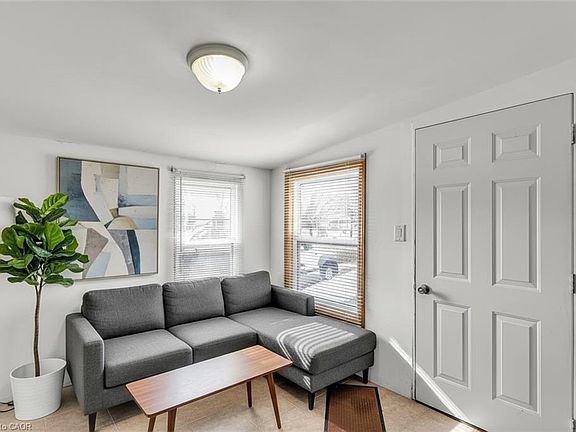 3rd image of 223 Golden Orchard Dr