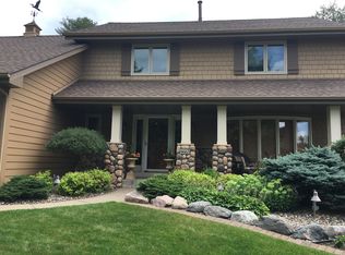 9663 Tree Farm Rd, Eden Prairie, MN 55347