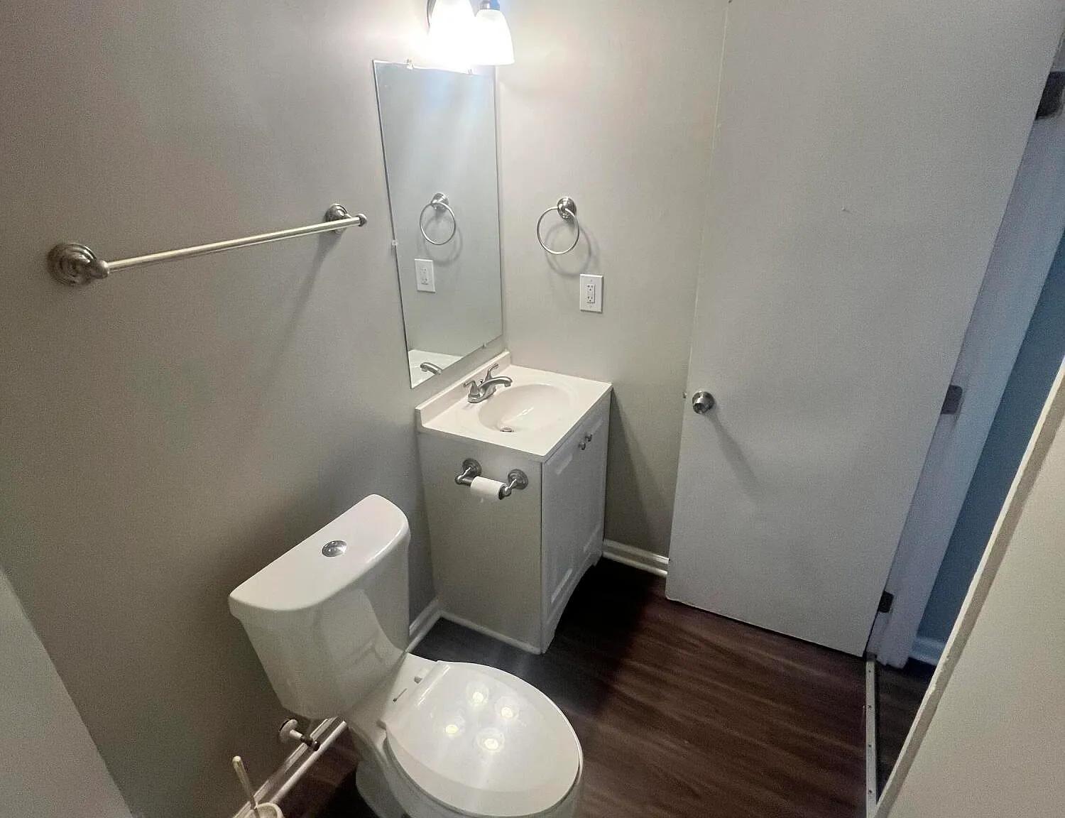 2 bed, 1.0 bath, 925 sqft, $950 — Photo 4