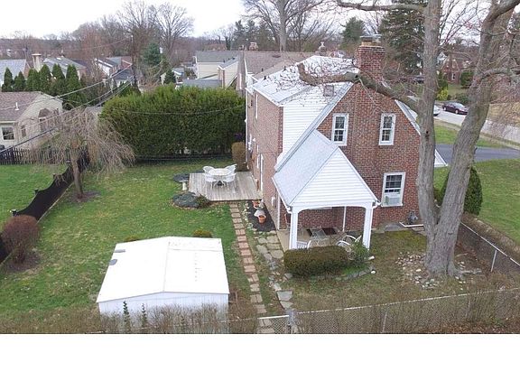 4th image of 301 Ivy Rock Ln