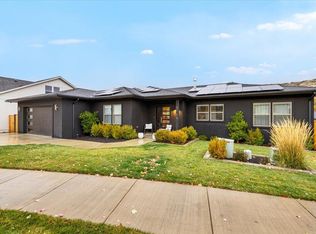 4765 Hathaway Dr, Medford, OR 97504