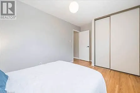 226 Harvard Pl #E — Photo 10