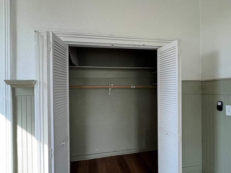 145 W Flora St #D — Photo 3