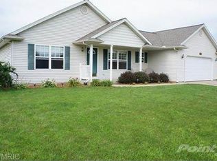 32918 Zinfandel Ave, Paw Paw, MI 49079