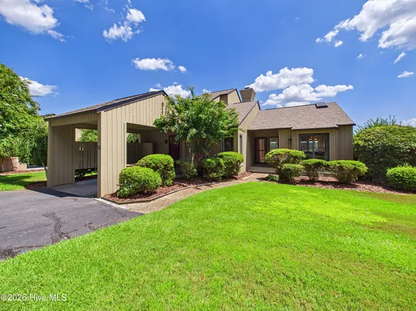 12 Lake Pinehurst Villas Road, Pinehurst, NC 28374