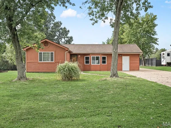 126 Cherry Hill Dr, Fenton, MO 63026