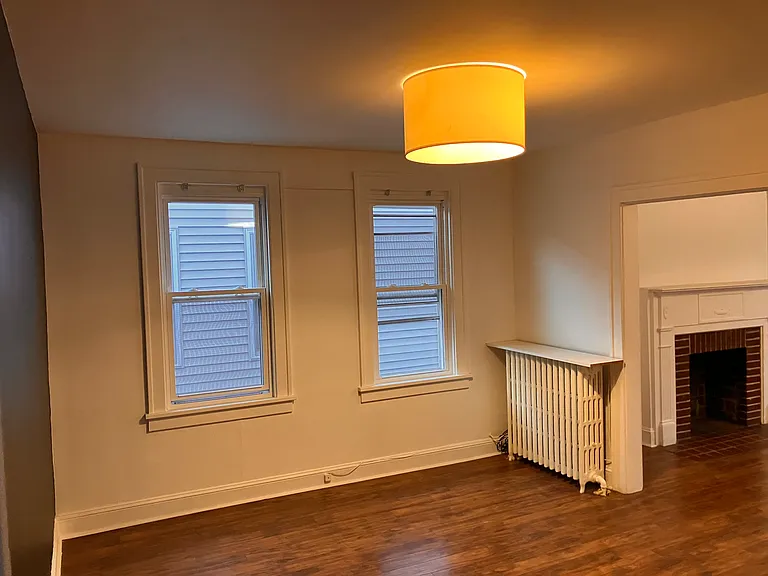 895 Mercer St #2 — Photo 4