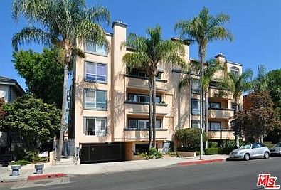 1st image of 5224 Zelzah Ave Unit 205