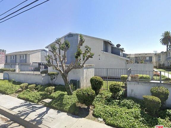 3rd image of 810 W Compton Blvd APT 16