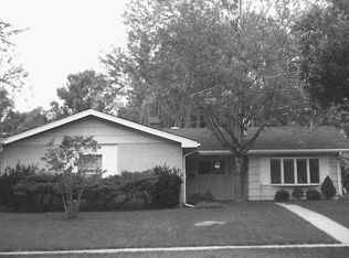 1360 Cooper Rd, Hoffman Estates, IL 60169