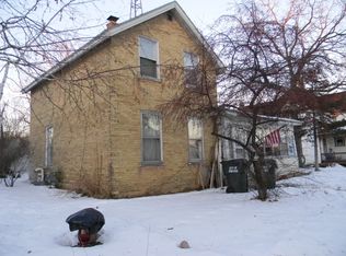 511 W Cook St, Portage, WI 53901