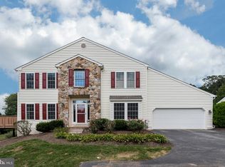 527 Windy Hill Ln, West Chester, PA 19382