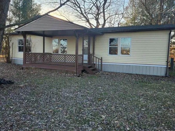 779 Clark School Rd, De Soto, IL 62924