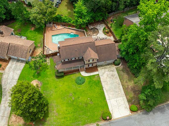 4th image of 306 Timberhill Ct