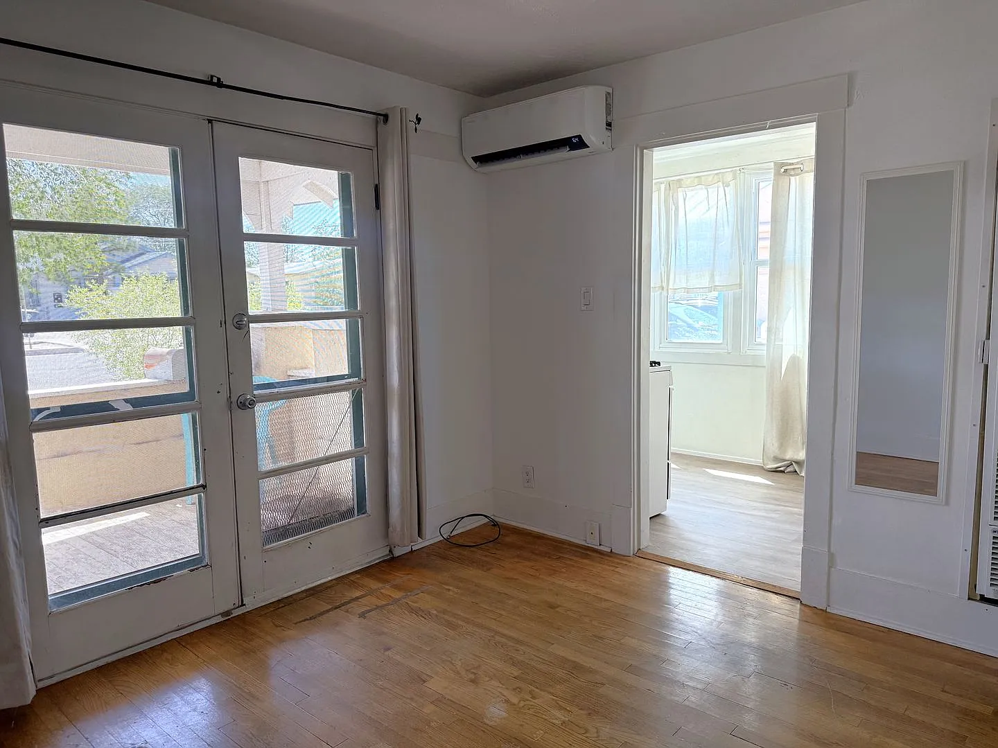 115 Princeton — Photo 3