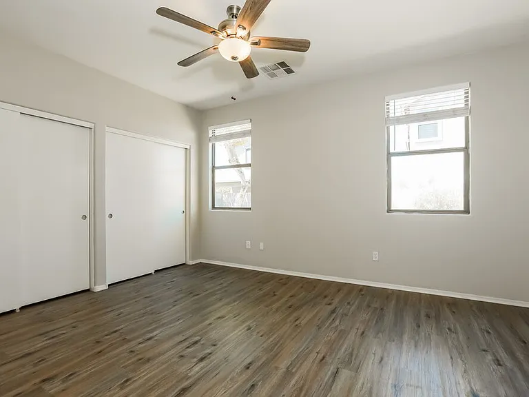 2202 W Gold Dust Ave — Photo 9