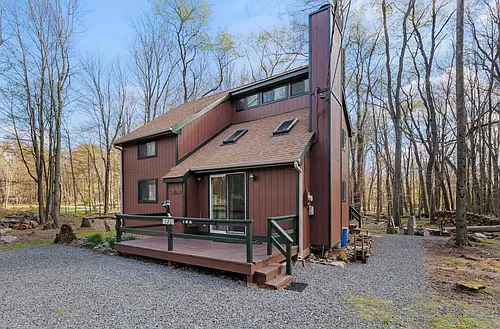 124 Tepee Dr Photo 1