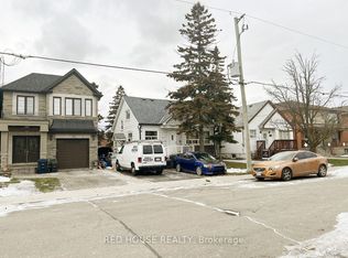 40 N Woodrow Blvd, Toronto, ON M1K1W3