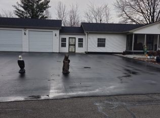 602 W William St, Sesser, IL 62884