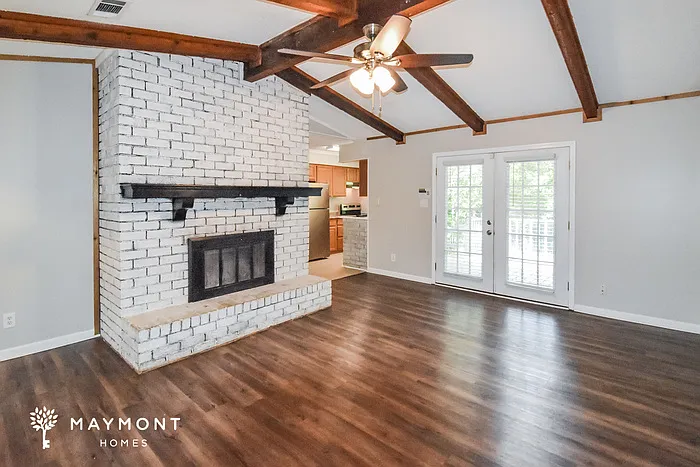 3 bed, 2.0 bath, 1604 sqft, $1,675 — Photo 3