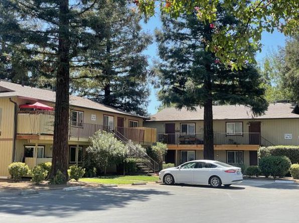 15 Ricky Ct APT 1