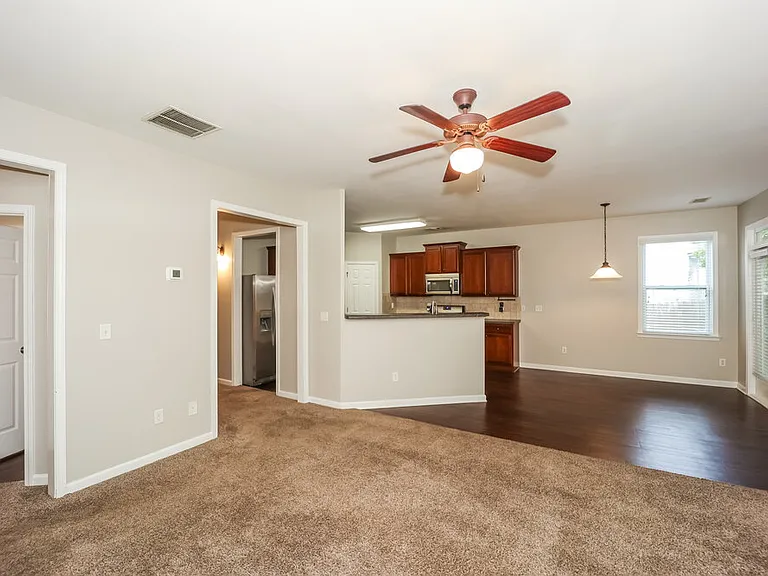 89 Lakeshore Pkwy — Photo 5