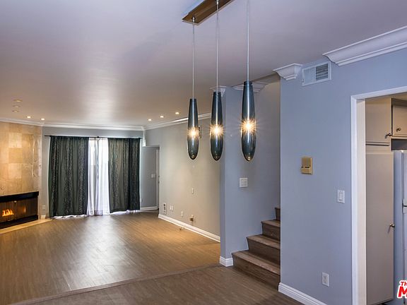 3rd image of 1828 Barry Ave APT 6
